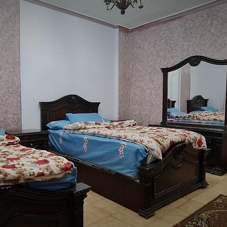 Comfy 3 Bedrooms Apartment In Cairo 87 Екстериор снимка