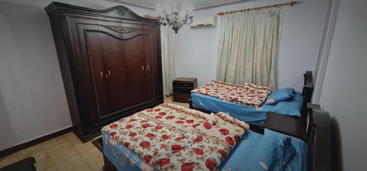 Comfy 3 Bedrooms Apartment In Cairo 87 Екстериор снимка